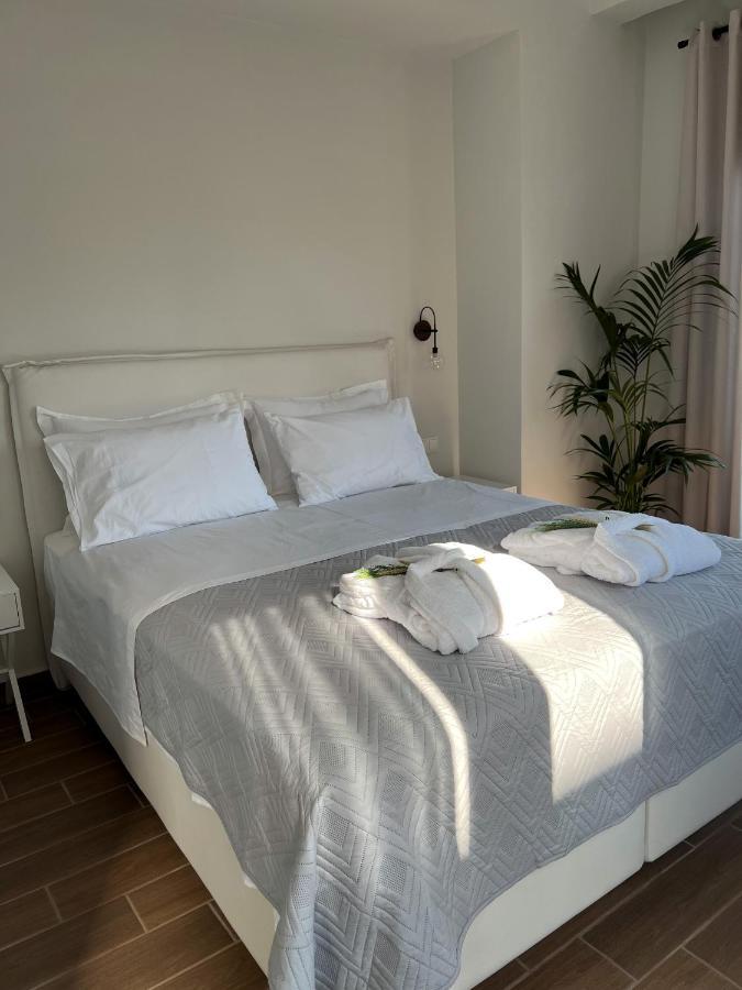 The Nook Suite Ермополи Екстериор снимка